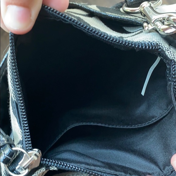 Coach crossbody purse - Picture 3 of 3